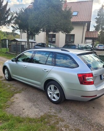 Skoda Octavia cena 46900 przebieg: 175000, rok produkcji 2018 z Mosina małe 191